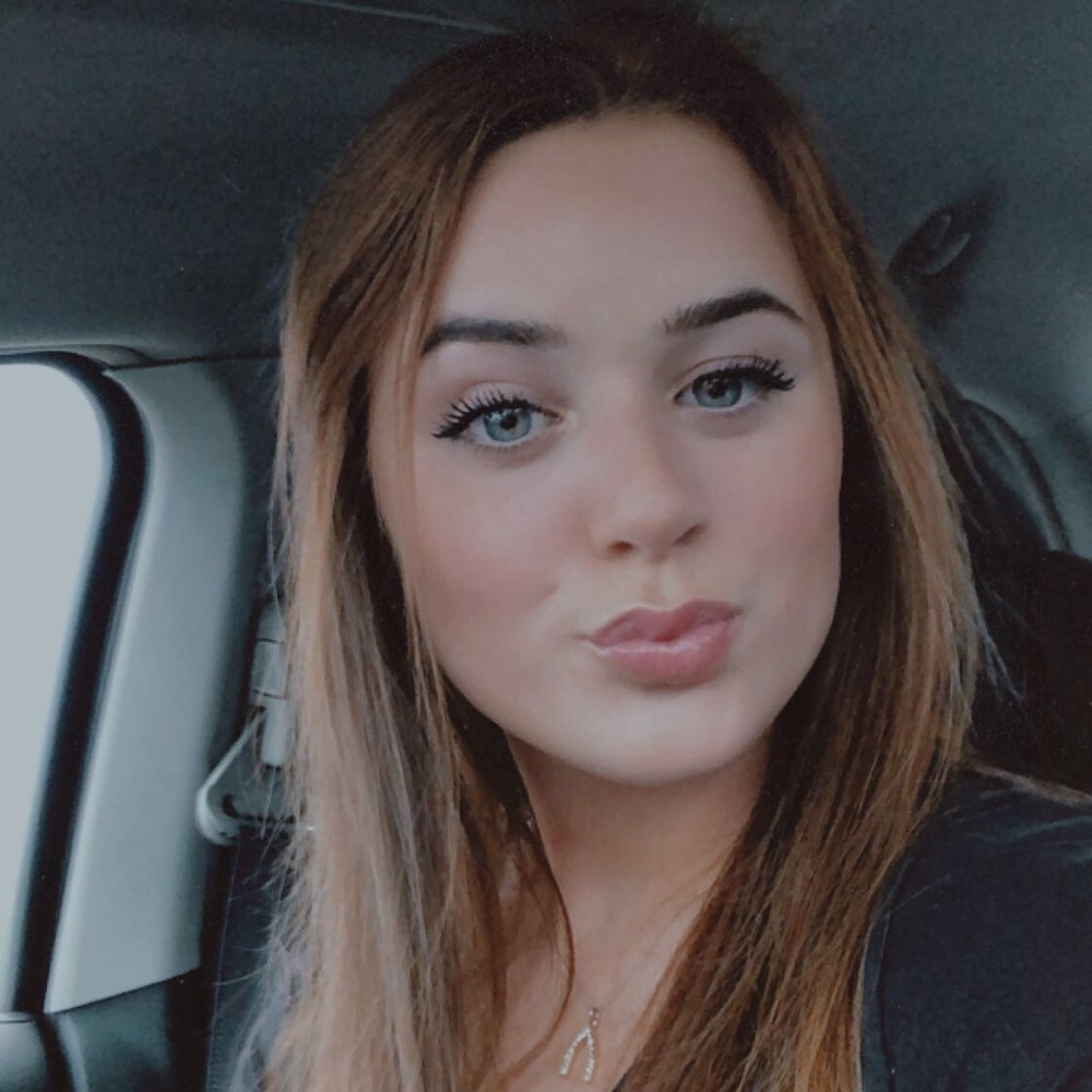 Meet your Posher, Avery